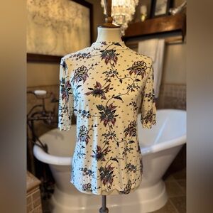 Truth Floral Print Cream Top size large
